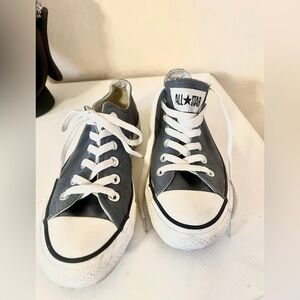 NWOB Blue Gray Converse 7.5
